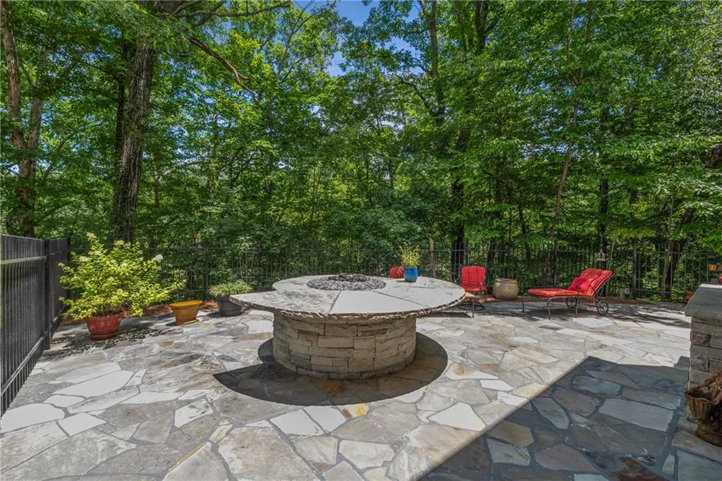 9035 River Run, Atlanta, Georgia 30350, 5 Bedrooms Bedrooms, ,4 BathroomsBathrooms,Residential,For Sale,9035 River Run,7631826