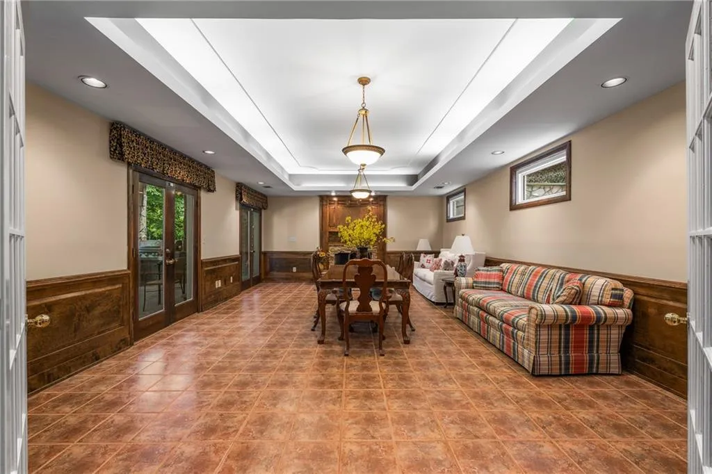 9035 River Run, Atlanta, Georgia 30350, 5 Bedrooms Bedrooms, ,4 BathroomsBathrooms,Residential,For Sale,9035 River Run,7631826