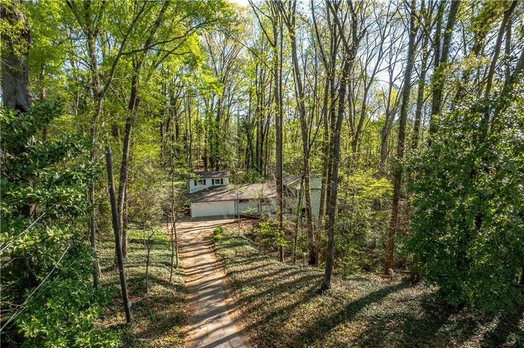 4659 Canyon Creek Trail, Atlanta, Georgia 30342, 4 Bedrooms Bedrooms, ,3 BathroomsBathrooms,Residential,Sold,4659 Canyon Creek Trail,7356209