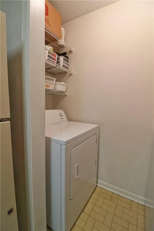 103 Barrington Hills Drive Unit 103, Atlanta, Georgia 30350, 1 Bedroom Bedrooms, ,1 BathroomBathrooms,Residential,Sold,103 Barrington Hills Drive Unit 103,5917249