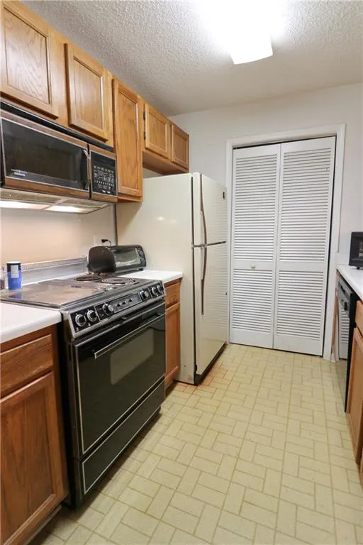 103 Barrington Hills Drive Unit 103, Atlanta, Georgia 30350, 1 Bedroom Bedrooms, ,1 BathroomBathrooms,Residential,Sold,103 Barrington Hills Drive Unit 103,5917249