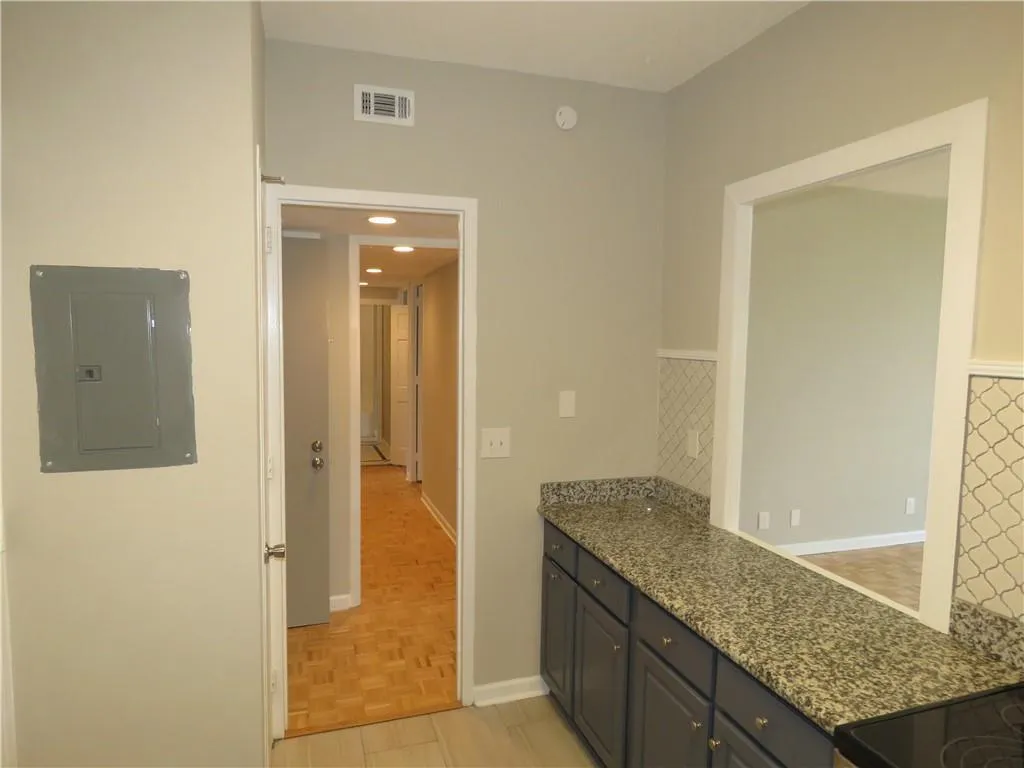 130 26th Street Nw Unit 511, Atlanta, Georgia 30309, 2 Bedrooms Bedrooms, 0 ,1 BathroomBathrooms,Residential,For Sale,130 26th Street Nw Unit 511,7816016