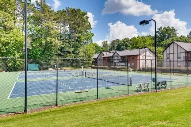 6851 Roswell Road Ne Unit B8, Sandy Springs, Georgia 30328, 1 Bedroom Bedrooms, ,1 BathroomBathrooms,Residential,Sold,6851 Roswell Road Ne Unit B8,6811446