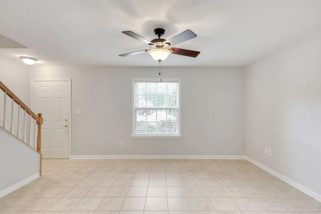 803 Brighton Point, Sandy Springs, Georgia 30328, 2 Bedrooms Bedrooms, ,2 BathroomsBathrooms,Residential,Sold,803 Brighton Point,6728065