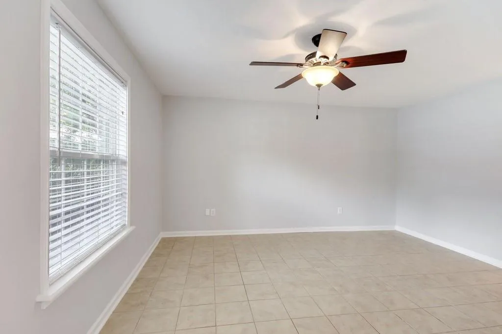 803 Brighton Point, Sandy Springs, Georgia 30328, 2 Bedrooms Bedrooms, ,2 BathroomsBathrooms,Residential,Sold,803 Brighton Point,6728065