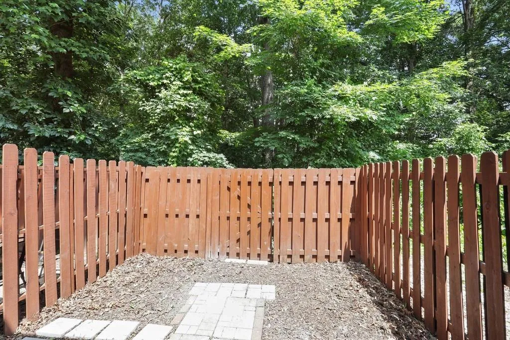 803 Brighton Point, Sandy Springs, Georgia 30328, 2 Bedrooms Bedrooms, ,2 BathroomsBathrooms,Residential,Sold,803 Brighton Point,6728065