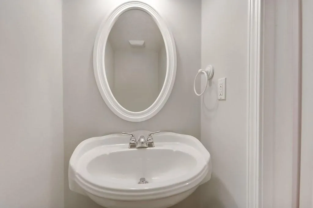 803 Brighton Point, Sandy Springs, Georgia 30328, 2 Bedrooms Bedrooms, ,2 BathroomsBathrooms,Residential,Sold,803 Brighton Point,6728065