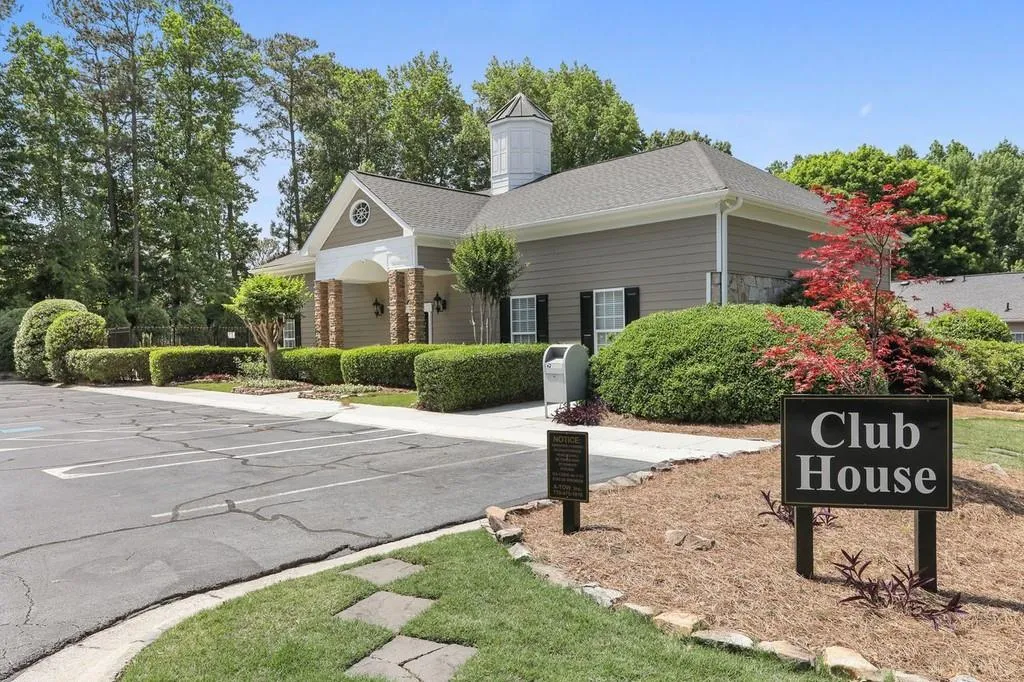 803 Brighton Point, Sandy Springs, Georgia 30328, 2 Bedrooms Bedrooms, ,2 BathroomsBathrooms,Residential,Sold,803 Brighton Point,6728065