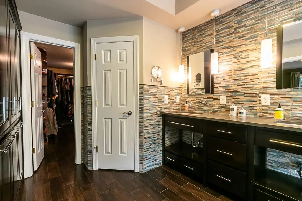 250 Wembley Circle, Sandy Springs, Georgia 30328, 5 Bedrooms Bedrooms, ,4 BathroomsBathrooms,Residential,Sold,250 Wembley Circle,6753986