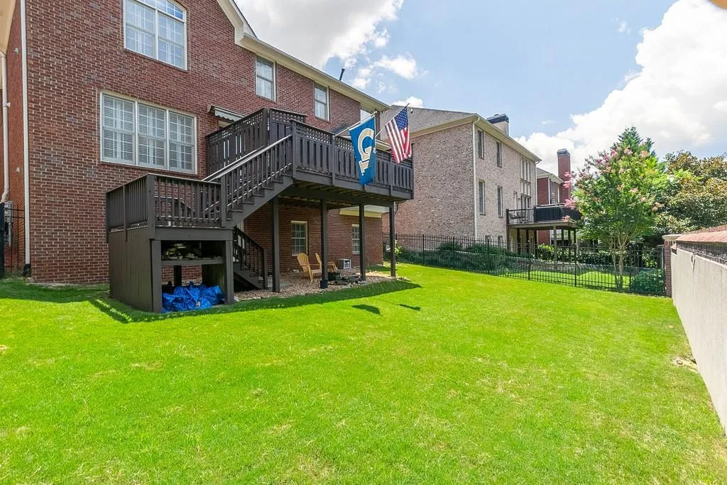 250 Wembley Circle, Sandy Springs, Georgia 30328, 5 Bedrooms Bedrooms, ,4 BathroomsBathrooms,Residential,Sold,250 Wembley Circle,6753986