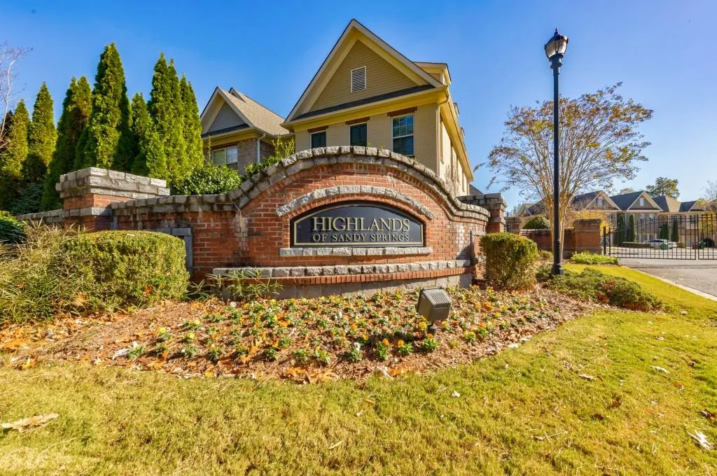 7265 Glisten Avenue Unit 130, Sandy Springs, Georgia 30328, 2 Bedrooms Bedrooms, ,2 BathroomsBathrooms,Residential,Sold,7265 Glisten Avenue Unit 130,6811461