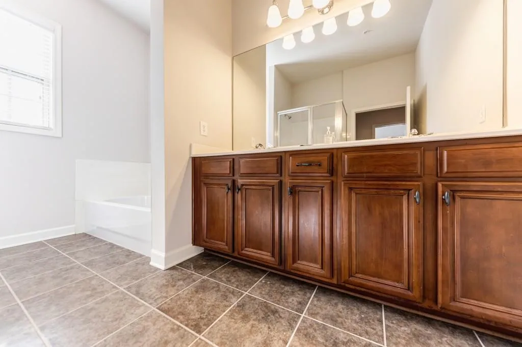 7265 Glisten Avenue Unit 130, Sandy Springs, Georgia 30328, 2 Bedrooms Bedrooms, ,2 BathroomsBathrooms,Residential,Sold,7265 Glisten Avenue Unit 130,6811461