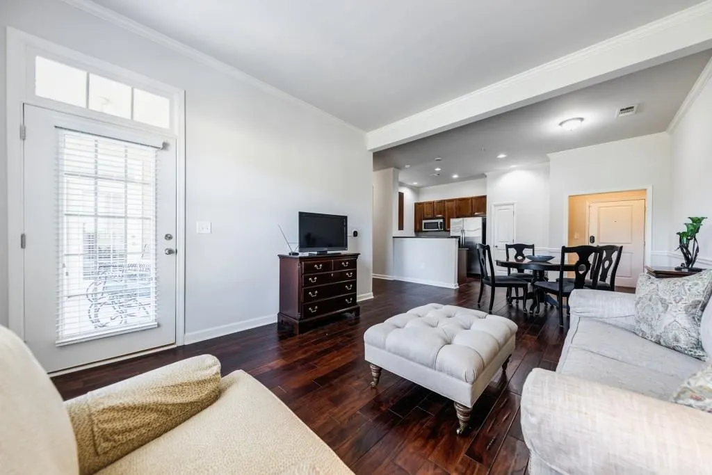 7265 Glisten Avenue Unit 130, Sandy Springs, Georgia 30328, 2 Bedrooms Bedrooms, ,2 BathroomsBathrooms,Residential,Sold,7265 Glisten Avenue Unit 130,6811461