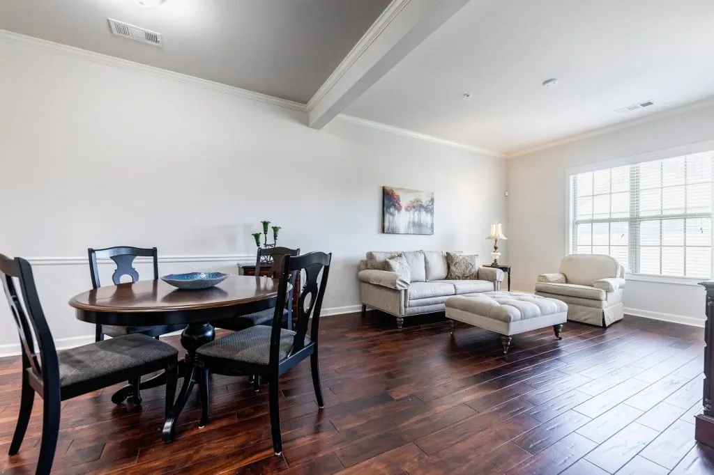 7265 Glisten Avenue Unit 130, Sandy Springs, Georgia 30328, 2 Bedrooms Bedrooms, ,2 BathroomsBathrooms,Residential,Sold,7265 Glisten Avenue Unit 130,6811461