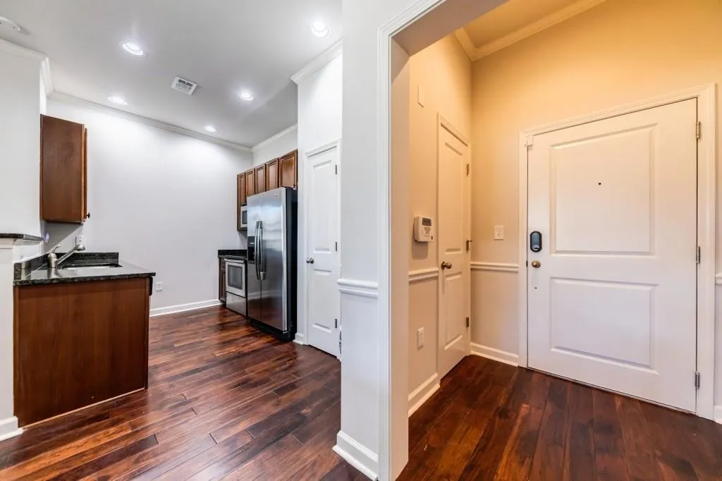 7265 Glisten Avenue Unit 130, Sandy Springs, Georgia 30328, 2 Bedrooms Bedrooms, ,2 BathroomsBathrooms,Residential,Sold,7265 Glisten Avenue Unit 130,6811461