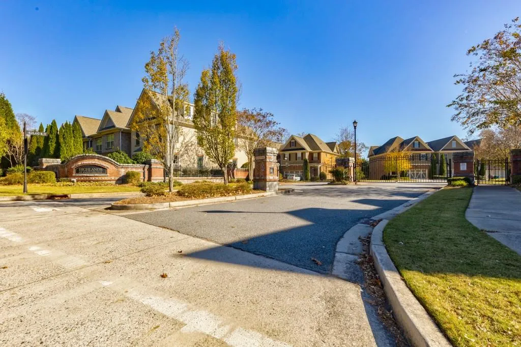 7265 Glisten Avenue Unit 130, Sandy Springs, Georgia 30328, 2 Bedrooms Bedrooms, ,2 BathroomsBathrooms,Residential,Sold,7265 Glisten Avenue Unit 130,6811461