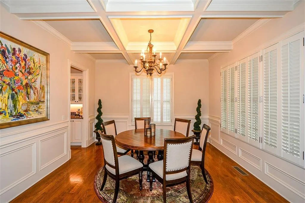1781 Buckhead Valley Lane Ne, Brookhaven, Georgia 30324, 4 Bedrooms Bedrooms, ,3 BathroomsBathrooms,Residential,Sold,1781 Buckhead Valley Lane Ne,5925307