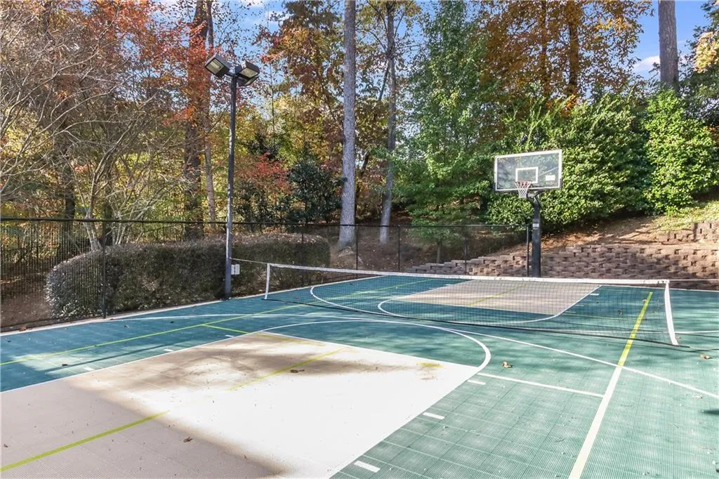650 Forest Hills Drive, Atlanta, Georgia 30342, 6 Bedrooms Bedrooms, ,5 BathroomsBathrooms,Residential,Sold,650 Forest Hills Drive,6967872