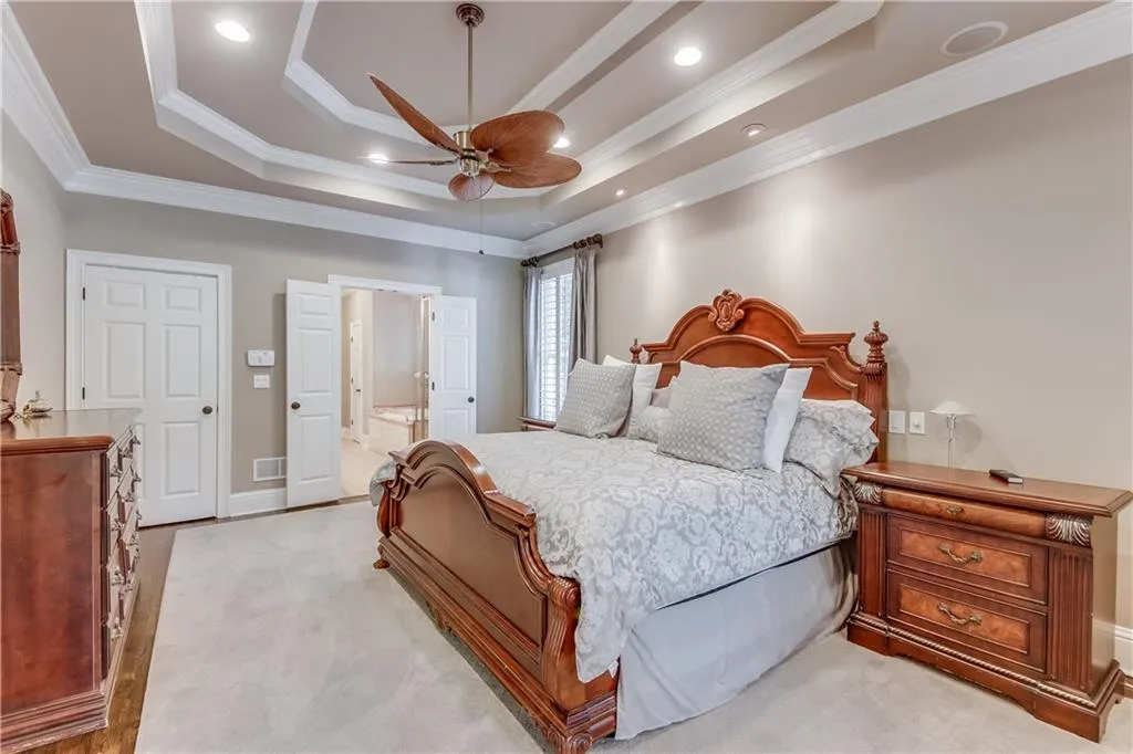650 Forest Hills Drive, Atlanta, Georgia 30342, 6 Bedrooms Bedrooms, ,5 BathroomsBathrooms,Residential,Sold,650 Forest Hills Drive,6967872