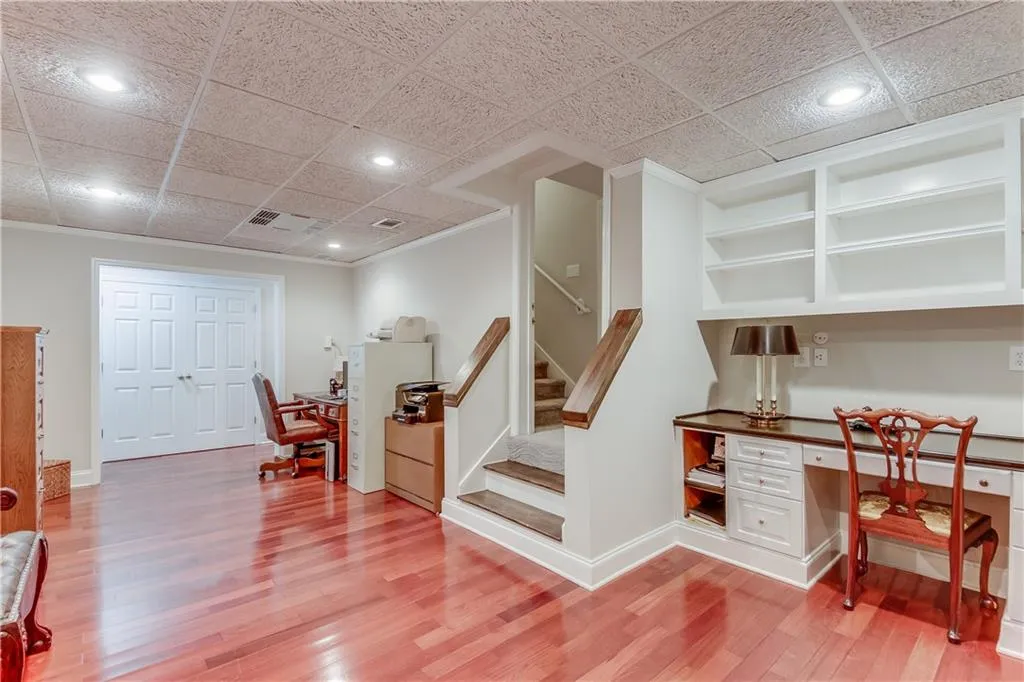 650 Forest Hills Drive, Atlanta, Georgia 30342, 6 Bedrooms Bedrooms, ,5 BathroomsBathrooms,Residential,Sold,650 Forest Hills Drive,6967872