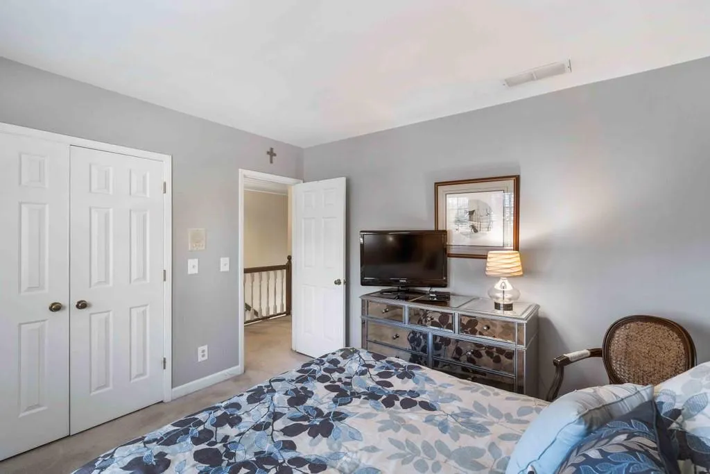 7765 Dunvegan Close, Sandy Springs, Georgia 30350, 4 Bedrooms Bedrooms, ,3 BathroomsBathrooms,Residential,Sold,7765 Dunvegan Close,6813828