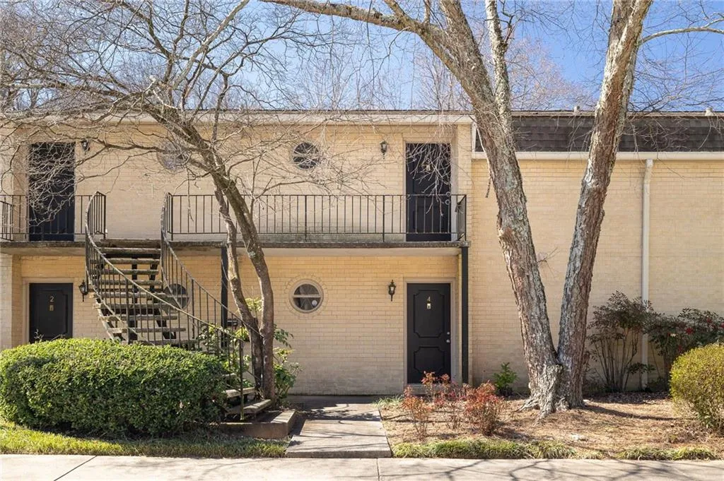 5400 Roswell Road Unit G3, Sandy Springs, Georgia 30342, 1 Bedroom Bedrooms, 0 ,1 BathroomBathrooms,Residential,For Sale,5400 Roswell Road Unit G3,7826928