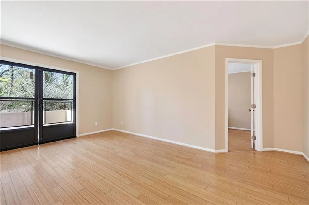 5400 Roswell Road Unit G3, Sandy Springs, Georgia 30342, 1 Bedroom Bedrooms, 0 ,1 BathroomBathrooms,Residential,For Sale,5400 Roswell Road Unit G3,7826928