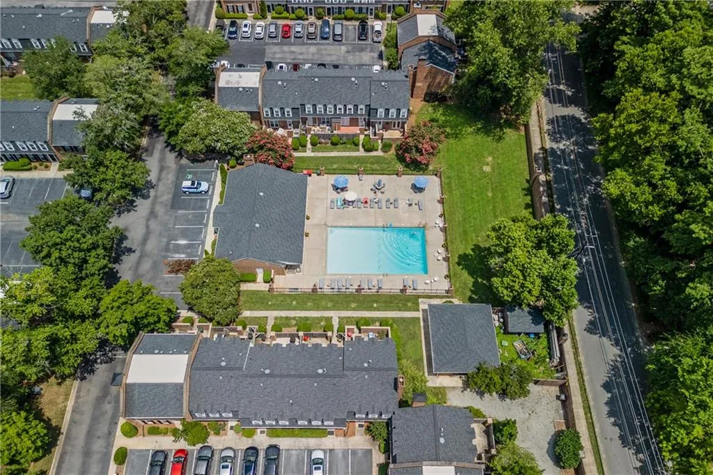 3 Market Square Place Nw, Atlanta, Georgia 30318, 2 Bedrooms Bedrooms, ,2 BathroomsBathrooms,Residential,For Sale,3 Market Square Place Nw,7612621