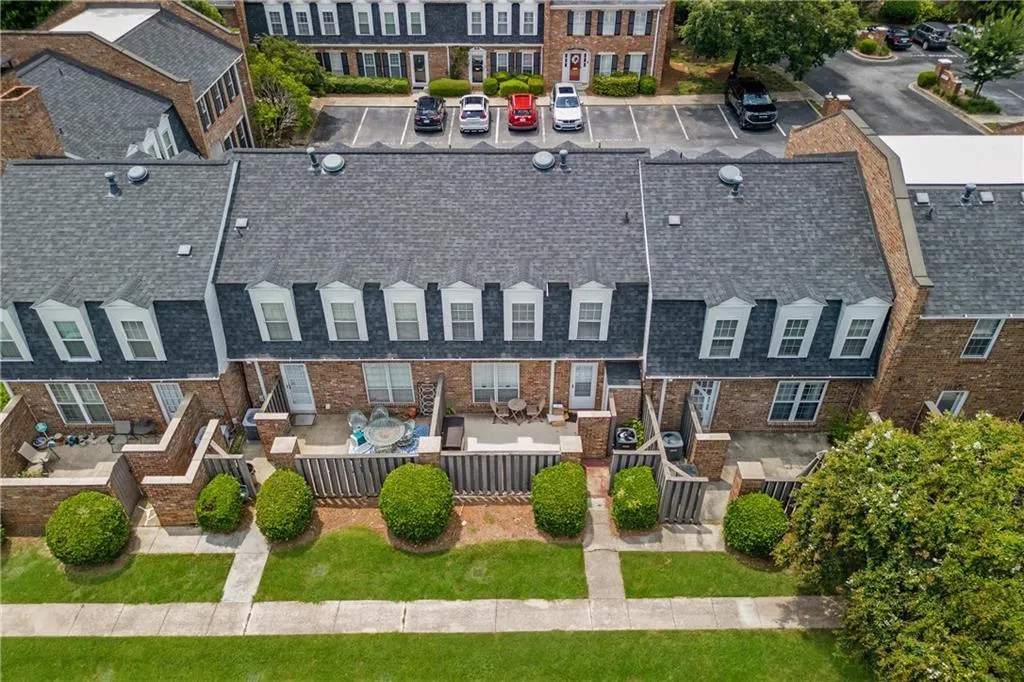 3 Market Square Place Nw, Atlanta, Georgia 30318, 2 Bedrooms Bedrooms, ,2 BathroomsBathrooms,Residential,For Sale,3 Market Square Place Nw,7612621