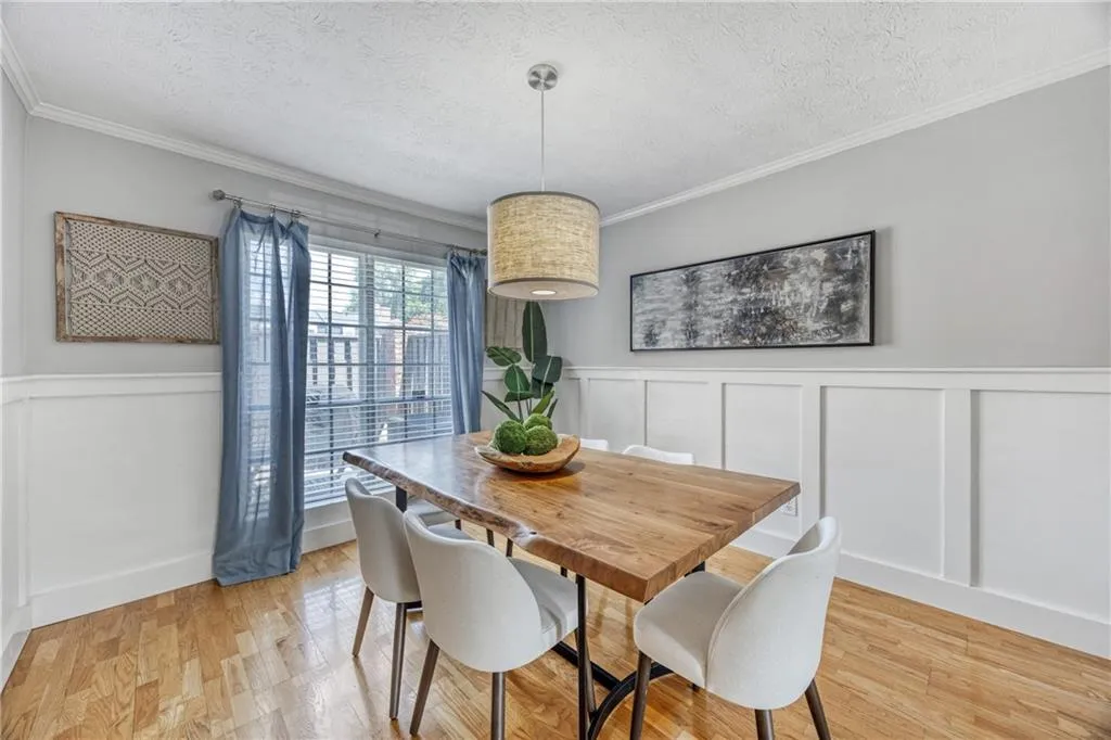 3 Market Square Place Nw, Atlanta, Georgia 30318, 2 Bedrooms Bedrooms, ,2 BathroomsBathrooms,Residential,For Sale,3 Market Square Place Nw,7612621