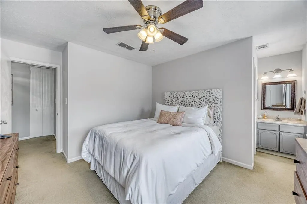 3 Market Square Place Nw, Atlanta, Georgia 30318, 2 Bedrooms Bedrooms, ,2 BathroomsBathrooms,Residential,For Sale,3 Market Square Place Nw,7612621