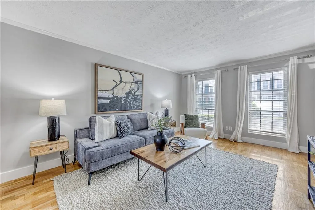 3 Market Square Place Nw, Atlanta, Georgia 30318, 2 Bedrooms Bedrooms, ,2 BathroomsBathrooms,Residential,For Sale,3 Market Square Place Nw,7612621