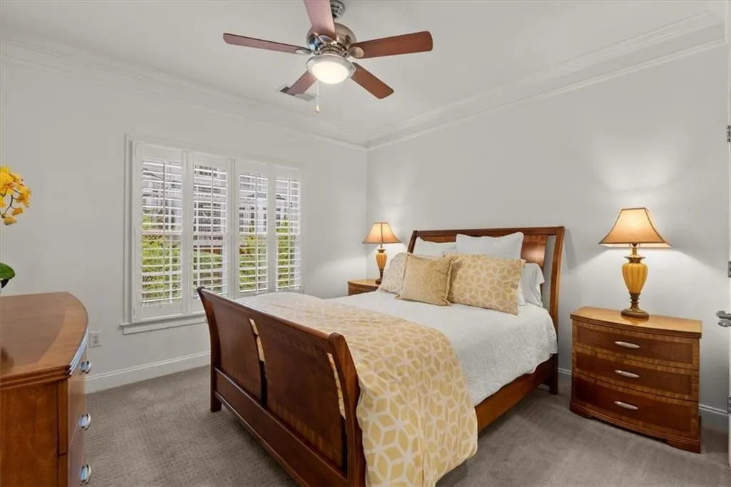 5449 Battery Lane Unit 21, Sandy Springs, Georgia 30342, 4 Bedrooms Bedrooms, ,2 BathroomsBathrooms,Residential,Sold,5449 Battery Lane Unit 21,7199796