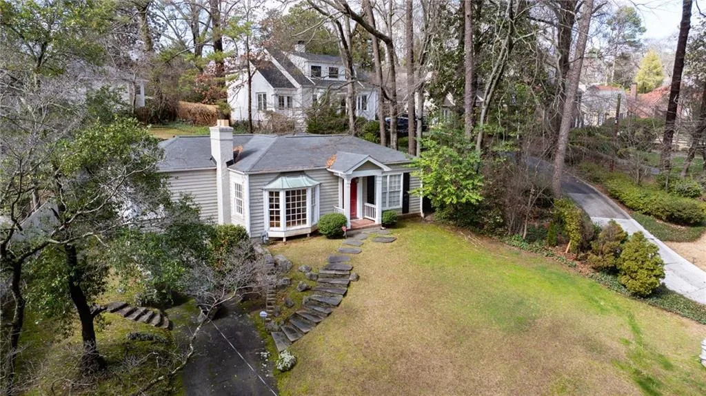 2836 Alpine Road Ne, Atlanta, Georgia 30305, 3 Bedrooms Bedrooms, ,2 BathroomsBathrooms,Residential,For Sale,2836 Alpine Road Ne,7626439