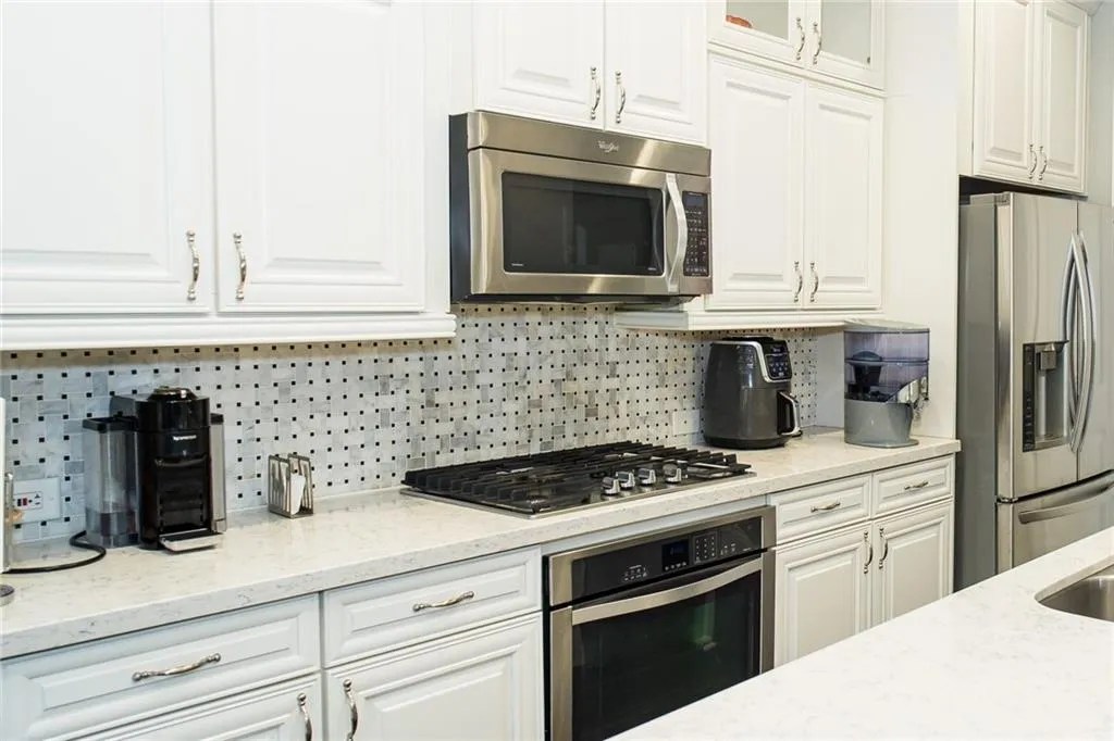 457 Alderwood Street, Sandy Springs, Georgia 30328, 3 Bedrooms Bedrooms, ,3 BathroomsBathrooms,Residential,Sold,457 Alderwood Street,7206583