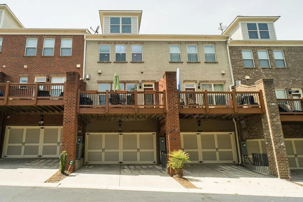 457 Alderwood Street, Sandy Springs, Georgia 30328, 3 Bedrooms Bedrooms, ,3 BathroomsBathrooms,Residential,Sold,457 Alderwood Street,7206583