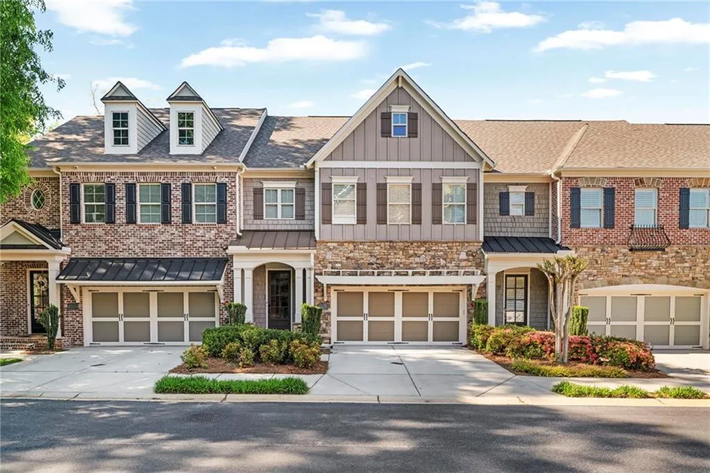 910 Acadiana Drive, Sandy Springs, Georgia 30328, 4 Bedrooms Bedrooms, ,3 BathroomsBathrooms,Residential,For Sale,910 Acadiana Drive,7755346