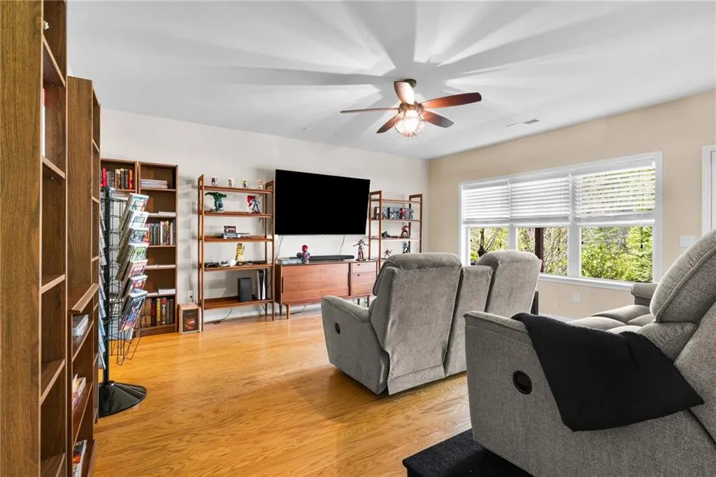 910 Acadiana Drive, Sandy Springs, Georgia 30328, 4 Bedrooms Bedrooms, ,3 BathroomsBathrooms,Residential,For Sale,910 Acadiana Drive,7755346