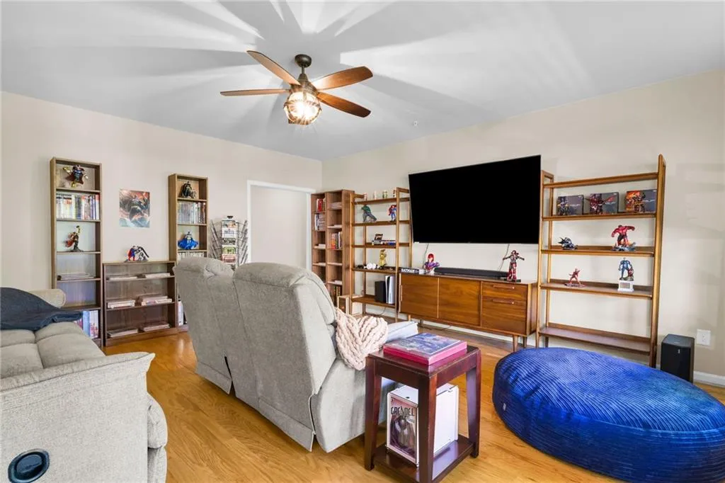 910 Acadiana Drive, Sandy Springs, Georgia 30328, 4 Bedrooms Bedrooms, ,3 BathroomsBathrooms,Residential,For Sale,910 Acadiana Drive,7755346