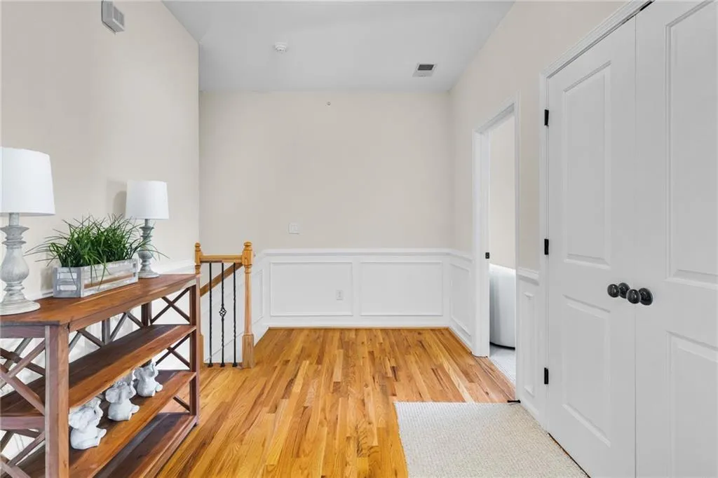 910 Acadiana Drive, Sandy Springs, Georgia 30328, 4 Bedrooms Bedrooms, ,3 BathroomsBathrooms,Residential,For Sale,910 Acadiana Drive,7755346