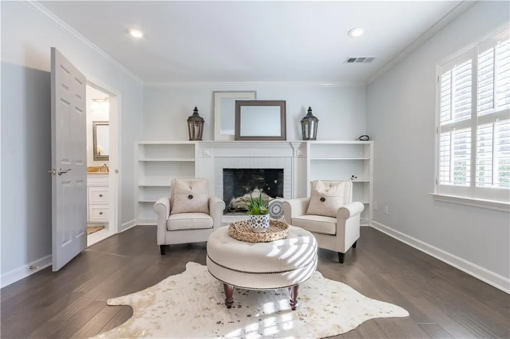 1585 Sunnybrook Farm Road, Sandy Springs, Georgia 30350, 5 Bedrooms Bedrooms, ,3 BathroomsBathrooms,Residential,Sold,1585 Sunnybrook Farm Road,6537366