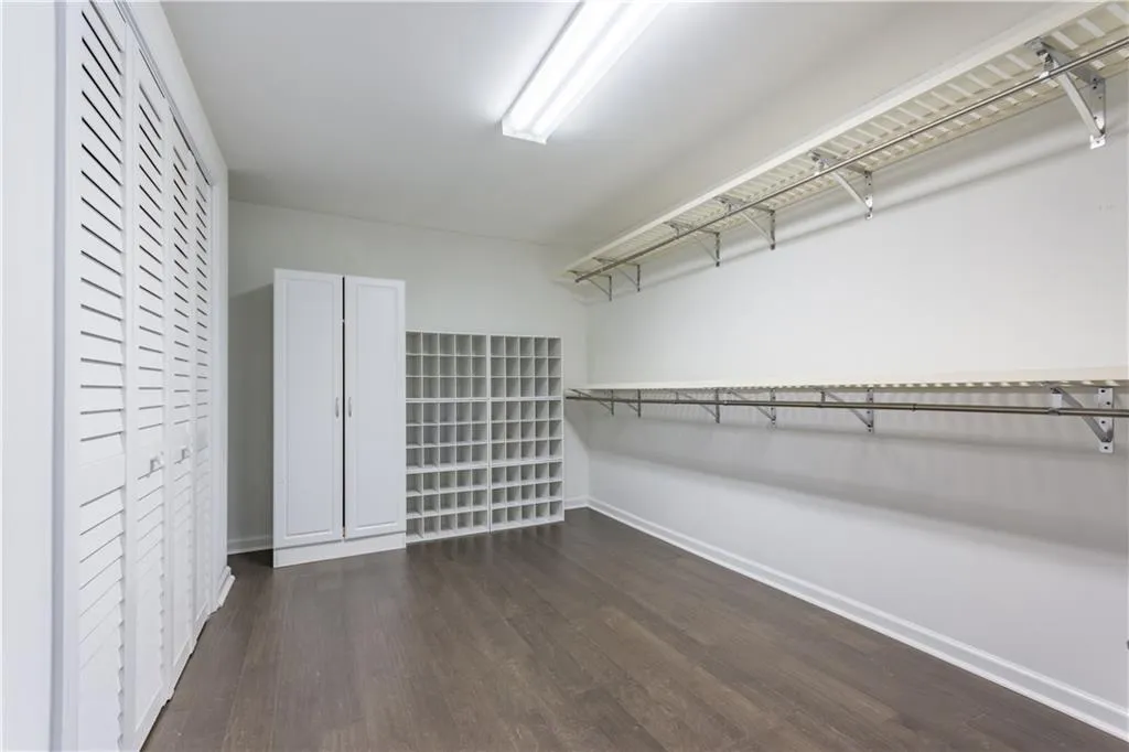 1585 Sunnybrook Farm Road, Sandy Springs, Georgia 30350, 5 Bedrooms Bedrooms, ,3 BathroomsBathrooms,Residential,Sold,1585 Sunnybrook Farm Road,6537366