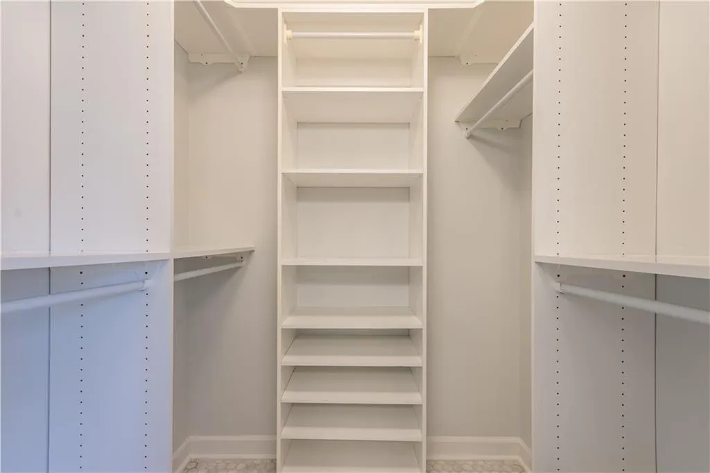 1585 Sunnybrook Farm Road, Sandy Springs, Georgia 30350, 5 Bedrooms Bedrooms, ,3 BathroomsBathrooms,Residential,Sold,1585 Sunnybrook Farm Road,6537366