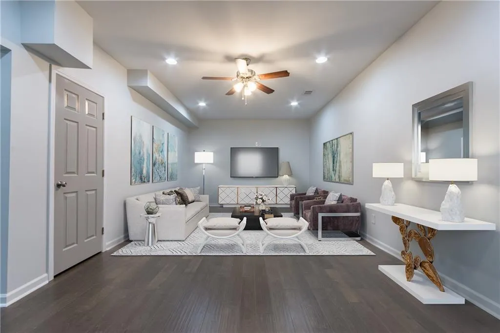 1585 Sunnybrook Farm Road, Sandy Springs, Georgia 30350, 5 Bedrooms Bedrooms, ,3 BathroomsBathrooms,Residential,Sold,1585 Sunnybrook Farm Road,6537366