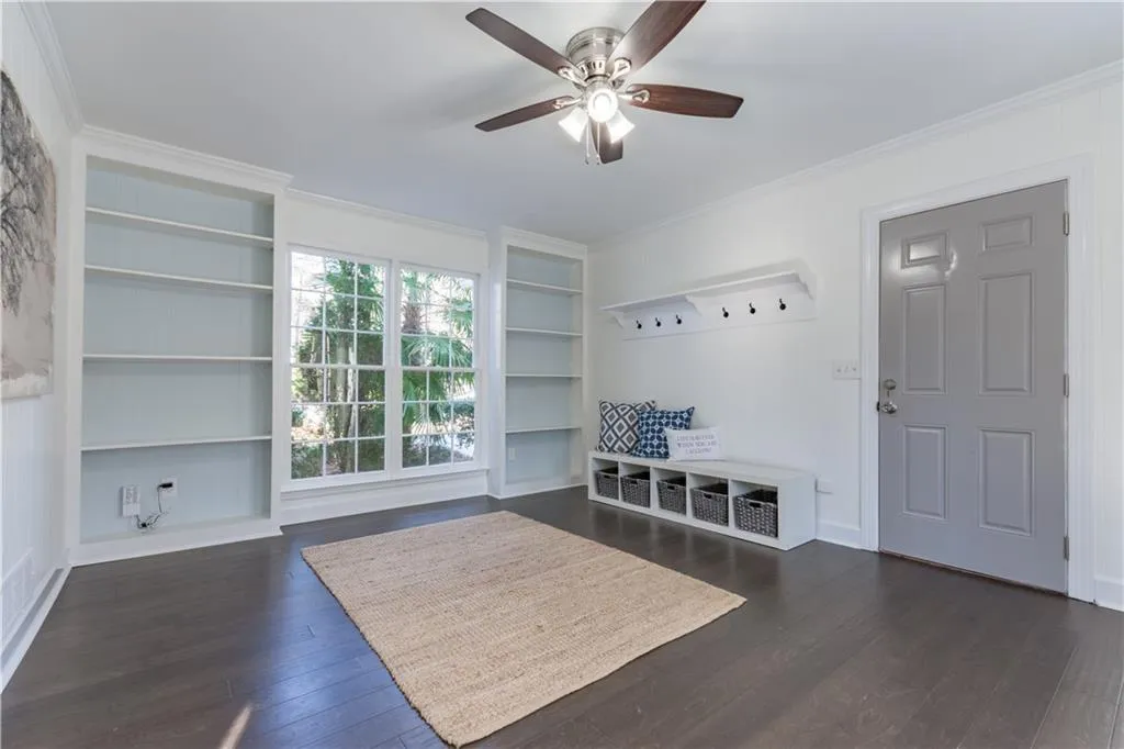 1585 Sunnybrook Farm Road, Sandy Springs, Georgia 30350, 5 Bedrooms Bedrooms, ,3 BathroomsBathrooms,Residential,Sold,1585 Sunnybrook Farm Road,6537366