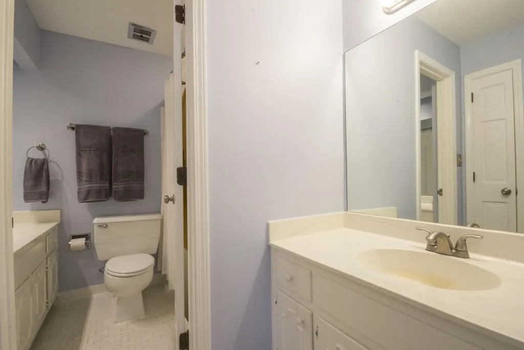 103 Jefferson Circle Unit 103, Sandy Springs, Georgia 30328, 3 Bedrooms Bedrooms, ,3 BathroomsBathrooms,Residential,Sold,103 Jefferson Circle Unit 103,5766964