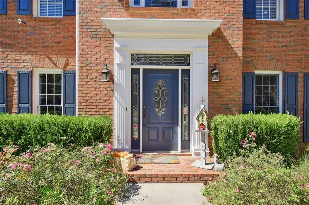 7440 Chestwick Court, Sandy Springs, Georgia 30350, 6 Bedrooms Bedrooms, ,5 BathroomsBathrooms,Residential,Sold,7440 Chestwick Court,7122021