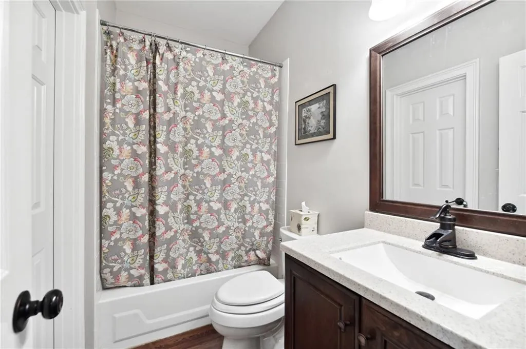 7440 Chestwick Court, Sandy Springs, Georgia 30350, 6 Bedrooms Bedrooms, ,5 BathroomsBathrooms,Residential,Sold,7440 Chestwick Court,7122021