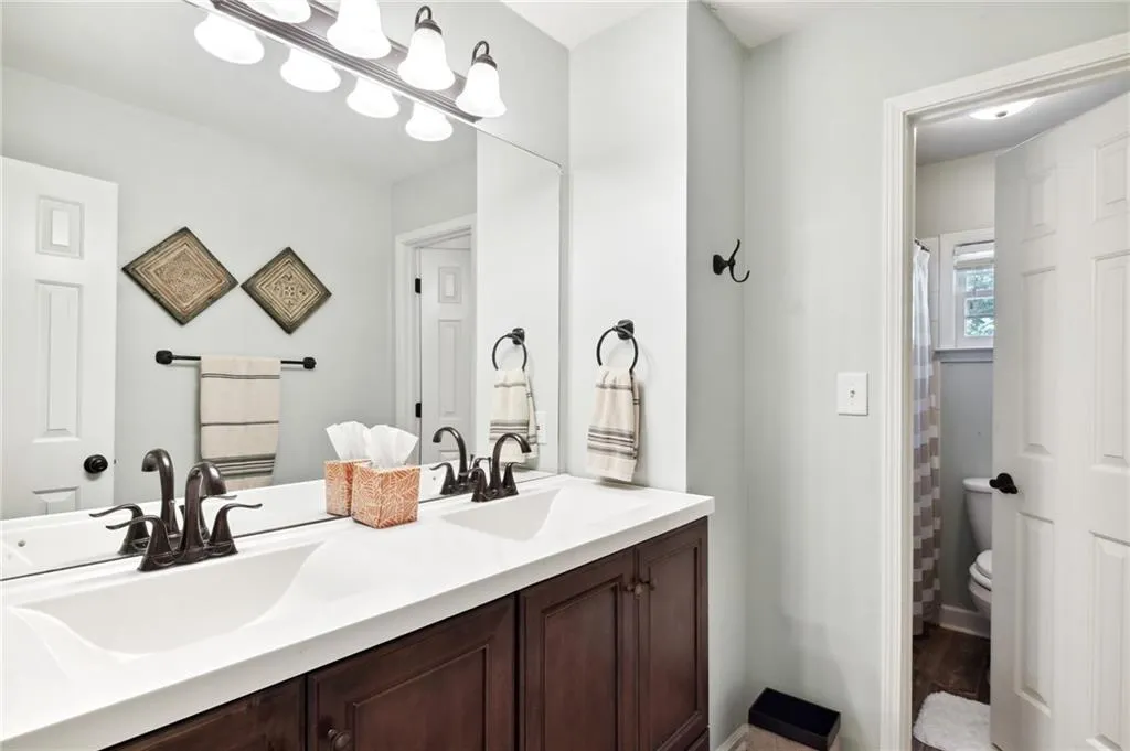 7440 Chestwick Court, Sandy Springs, Georgia 30350, 6 Bedrooms Bedrooms, ,5 BathroomsBathrooms,Residential,Sold,7440 Chestwick Court,7122021