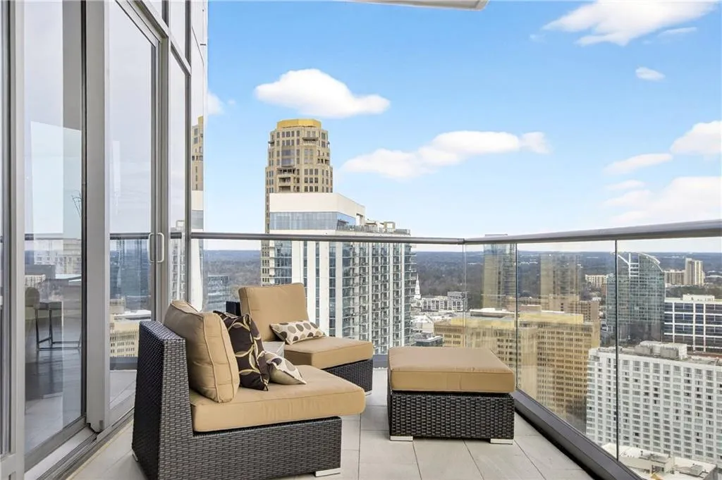 Balcony featuring a city view